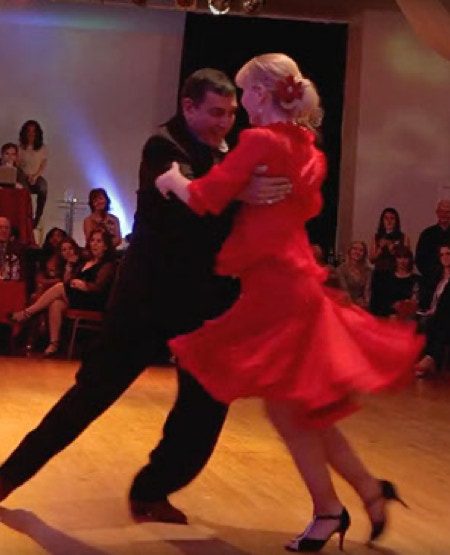 Leo & Tracey dancing a vals improvisation